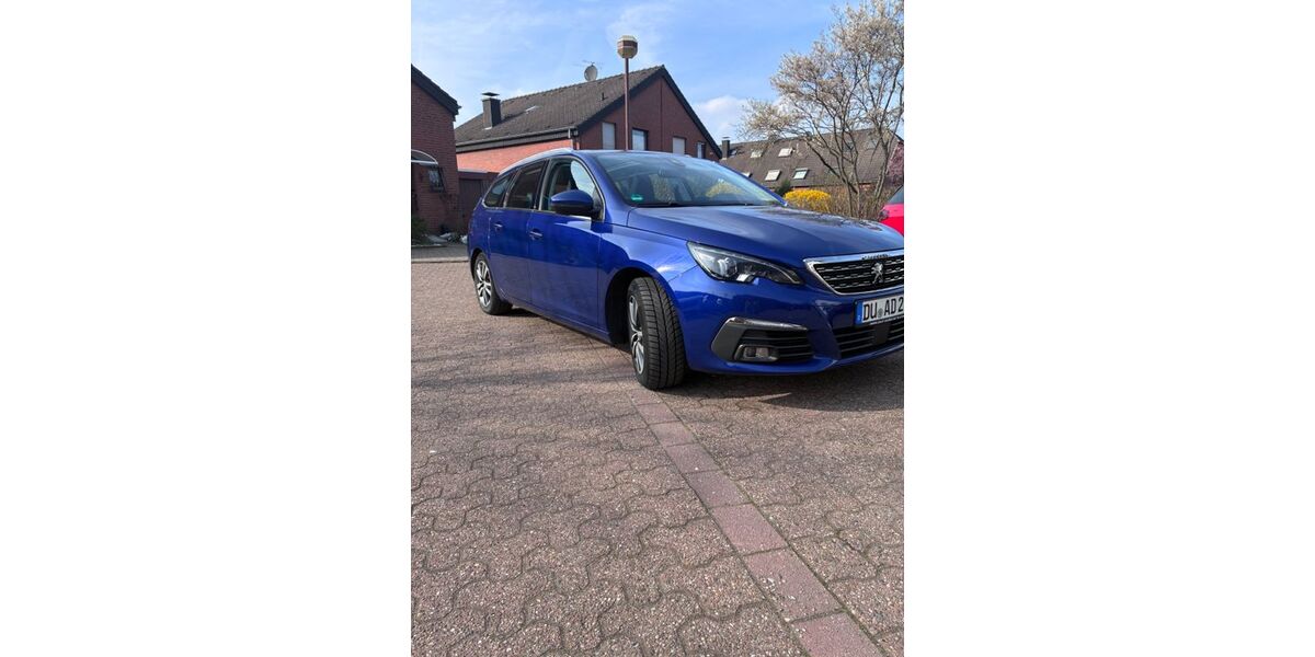 Peugeot 308 114.500 km 8.800 &euro; Duisburg 47259