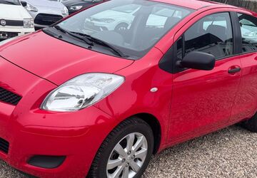 Toyota Yaris 128.000 km 3.999 &euro; Essen 45355