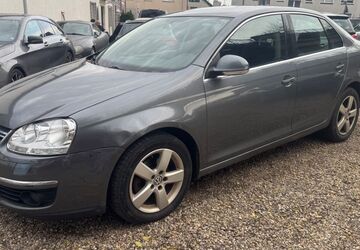 VW Jetta 223.000 km 1.690 &euro; Essen 45356