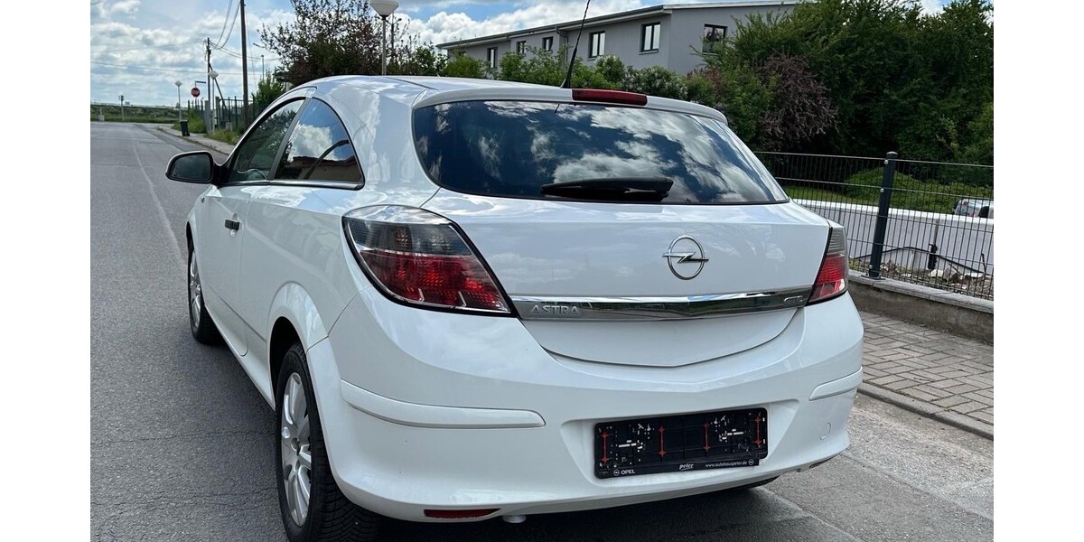 Opel Astra GTC J 175.000 km 4.000 &euro; Essen 45121