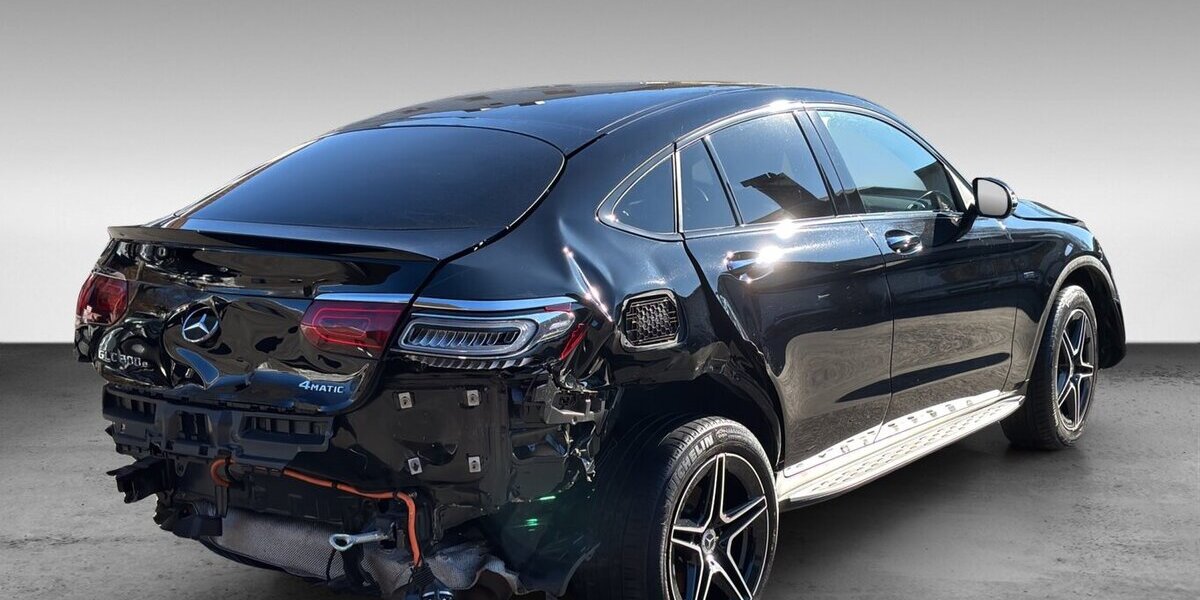 Mercedes-Benz GLC 300 e 4M AMG Leder Burm Pano MBUX Kamera 107.149 km 22.700 &euro; Wuppertal 42327