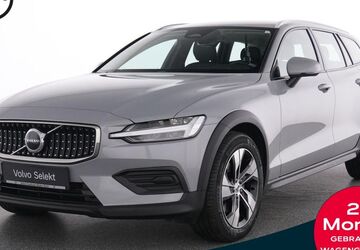 Volvo V60 Cross Country 54.000 km 32.850 &euro; Essen-Kray 45309