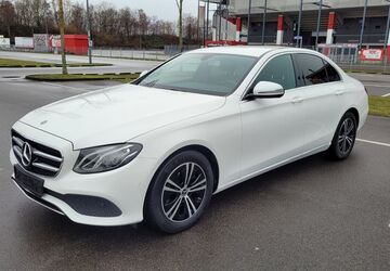 Mercedes-Benz E 200 159.800 km 23.900 &euro; Essen 45356