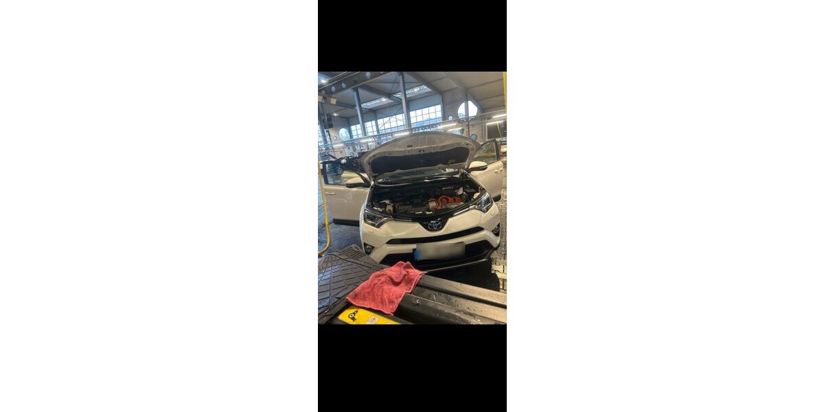 Toyota RAV 4 100.300 km 21.500 &euro; Duisburg 47198