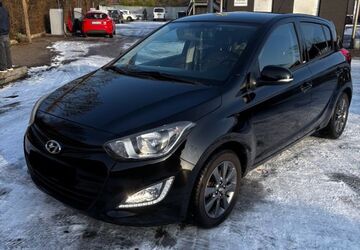 Hyundai i20 154.000 km 5.600 &euro; Moers 47441