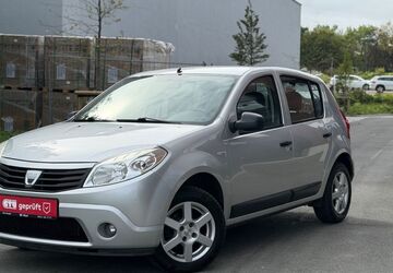 Dacia Sandero 147.298 km 3.000 &euro; Essen 45145
