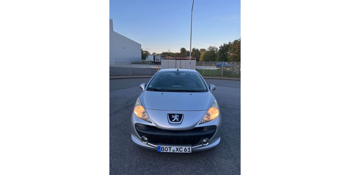 Peugeot 207 110.000 km 2.600 &euro; Bottrop 46238