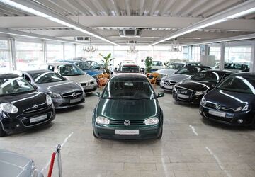 VW Golf 250.000 km 1.490 &euro; Essen 45356