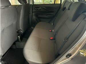Suzuki Swift 1.2 Dualjet Hybrid Comfort 5 J. Garantie 4.950 km 19.990 &euro; HAAN 42781