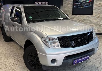 Nissan Navara 123.480 km 13.990 &euro; Essen 45356
