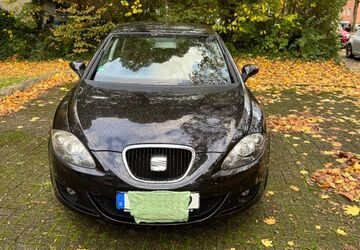 Seat Leon 176.650 km 2.799 &euro; Essen 45356