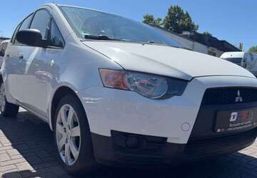 Mitsubishi Colt 157.400 km 2.990 &euro; Dinslaken 46537