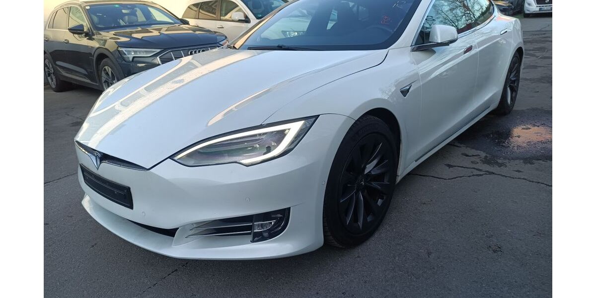 Tesla Model S 134.250 km 35.999 &euro; Wuppertal 42281