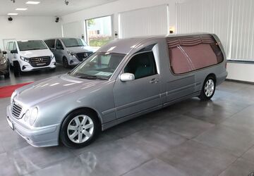 Mercedes-Benz E 220 113.958 km 4.950 &euro; Essen 45329