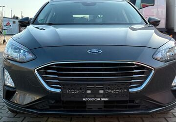 Ford Focus 114.949 km 11.800 &euro; Duisburg 47055