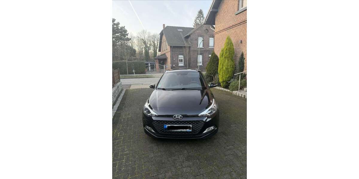 Hyundai i20 95.000 km 9.800 &euro; Bottrop 46242