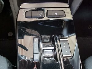 Opel Mokka e Elegance Park&Go DAB SHZ LHZ Klimaautom. 52.763 km 15.480 &euro; HAAN 42781