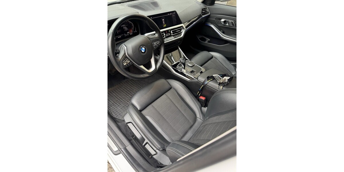 BMW 330i 61.300 km 33.500 &euro; Herne 44623