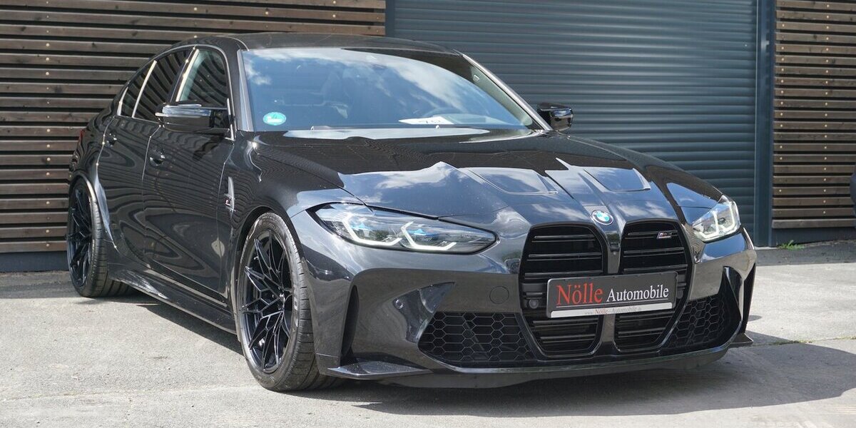 BMW M3 x-Drive Competit Akrapo M-Schale KW Garantie 33.263 km 79.900 &euro; Wuppertal 42327