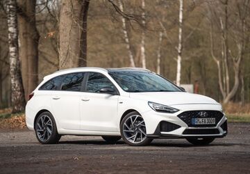 Hyundai i30 232.635 km 10.900 &euro; Wuppertal 42399