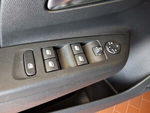Opel Corsa Electric Kamera 130° Toterwinkel Ass. Spiege 10.179 km 19.980 &euro; HAAN 42781
