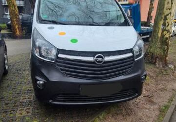 Opel Vivaro 148.000 km 13.500 &euro; ESSEN 45143