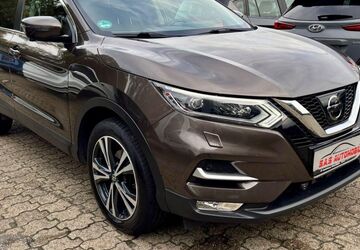 Nissan Qashqai 108.320 km 15.400 &euro; Moers 47445