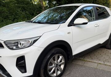 Kia Stonic 157.345 km 8.200 &euro; Essen 45276