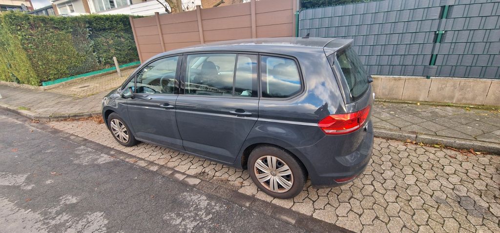 VW Touran 117.000 km 12.900 &euro; Ratingen 40880