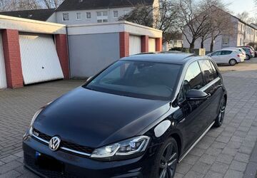 VW Golf 121.000 km 20.499 &euro; Duisburg 47178