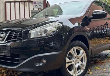 Nissan Qashqai 92.000 km 8.490 &euro; Duisburg 47166