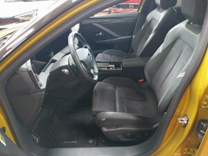Opel Astra Ultimate Matrix LED 18´´´´ Spurhalteass. Luf 42.521 km 21.740 &euro; HAAN 42781