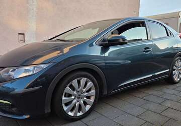 Honda Civic 159.000 km 6.400 &euro; Duisburg 47198