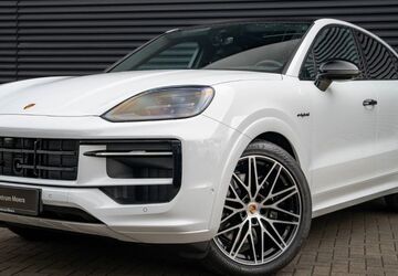 Porsche Cayenne 11.900 km 124.900 &euro; Moers 47441