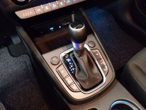 Hyundai Kona Prime 2WD H-UP Kam Navi SHZ LHZ ACC 27.595 km 22.380 &euro; HAAN 42781