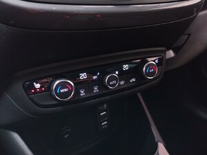 Opel Crossland X Ultimate-Paket Komfort-Paket Head-Up N 9.617 km 21.480 &euro; HAAN 42781