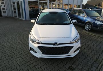 Hyundai i20 89.000 km 9.350 &euro; Oberhausen 46147