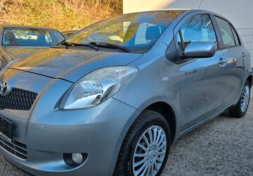 Toyota Yaris 107.000 km 3.900 &euro; Essen 45144