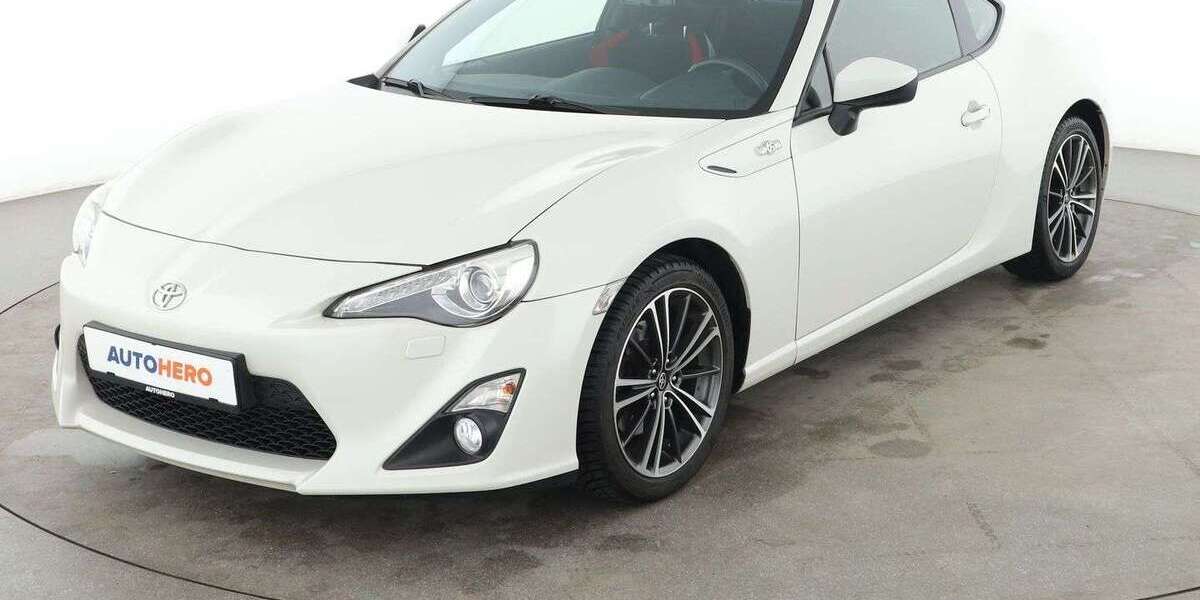 Toyota GT86 79.230 km 24.260 &euro; Essen 45141