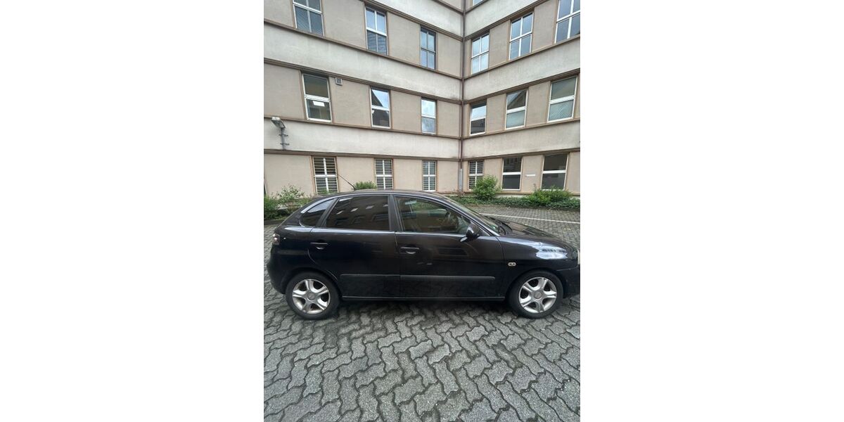 Seat Ibiza 218.000 km 1.700 &euro; Essen 45327
