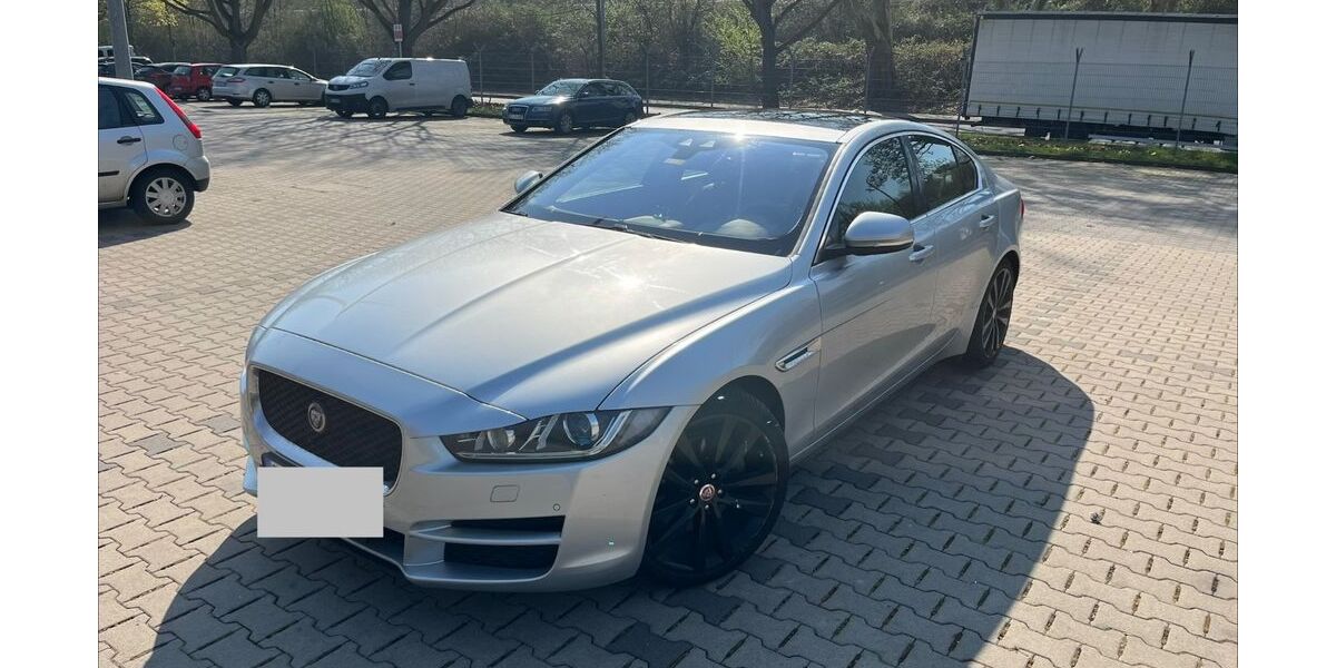 Jaguar XE 191.500 km 7.750 &euro; Essen 45127
