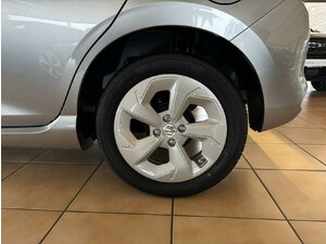 Suzuki Swift 1.2 Dualjet Hybrid Comfort 5 J. Garantie 4.950 km 19.990 &euro; HAAN 42781