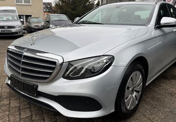 Mercedes-Benz E 200 588.366 km 10.990 &euro; Essen 45355