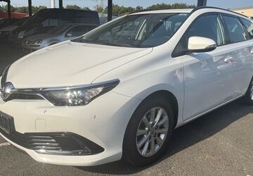 Toyota Auris Touring Sports 78.000 km 7.800 &euro; Essen 45356