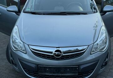 Opel Corsa 136.225 km 4.150 &euro; Oberhausen 46119