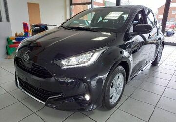 Mazda 2 2.490 km 22.590 &euro; Dinslaken 46539