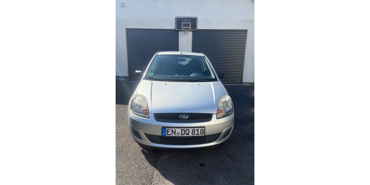 Ford Fiesta 92.182 km 2.700 &euro; Witten 58452