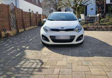 Kia Rio 98.450 km 7.750 &euro; Essen 45355