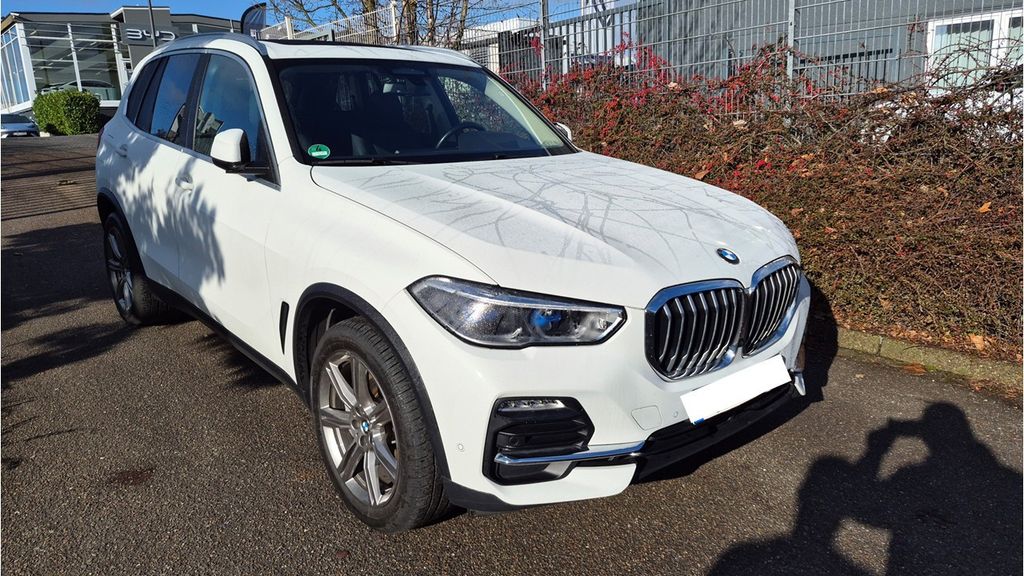 BMW X5 110.765 km 44.444 &euro; Essen 45141