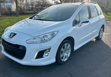 Peugeot 208 157.800 km 4.900 &euro; Ratingen 40880